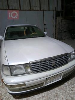 تۆیۆتا کراون